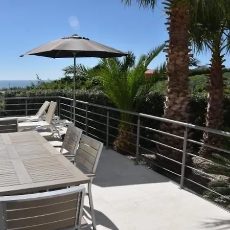 Holiday home Moderne Mit Privatem Pool Und Meerblick By Interhome *