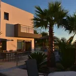 Moderne Mit Privatem Pool Und Meerblick By Interhome Tatil Evi Lourinhã