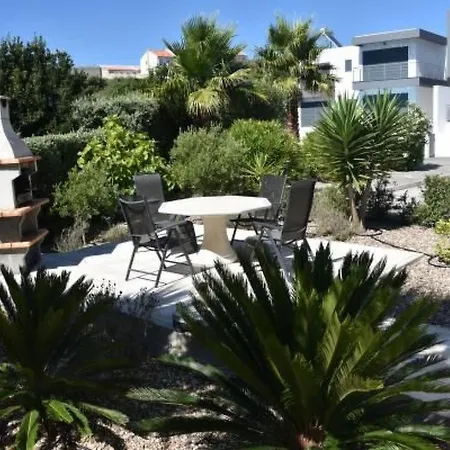 Moderne Mit Privatem Pool Und Meerblick By Interhome Casa vacanze *